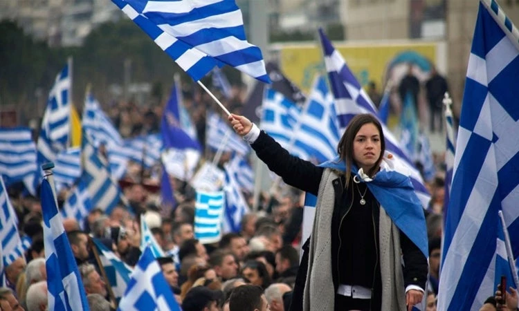 Σε κατάσταση πανικού οι ΣΥΡΙΖΑ-ΑΝΕΛ: Φοβούνται την Εθνική οργή – Έκτακτα μέτρα για τους βουλευτές της Κυβέρνησης – Καζάνι που βράζει ο Ελληνισμός